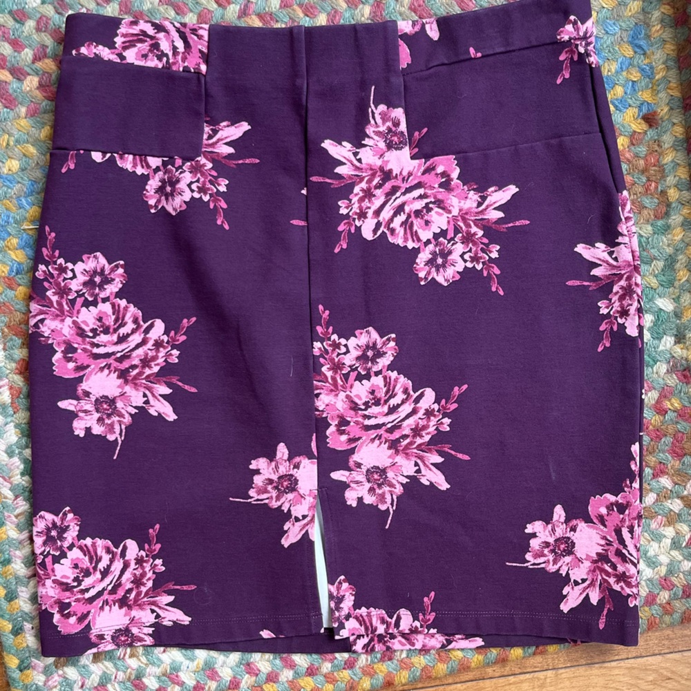 Petite front slit mini skirt